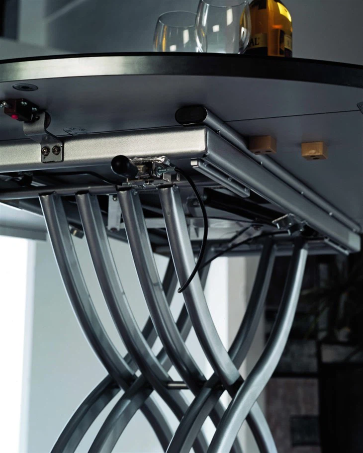 Top Round Convertible Dining Table